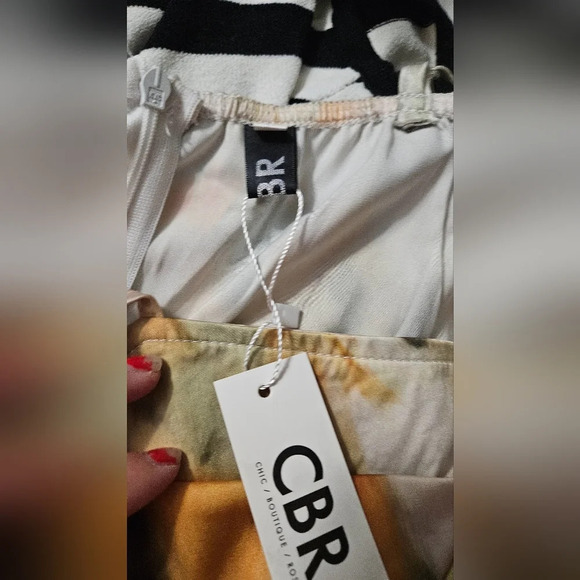 CBR Floral satin ruched bustier midi dress. Size small NWT - Picture 11 of 11